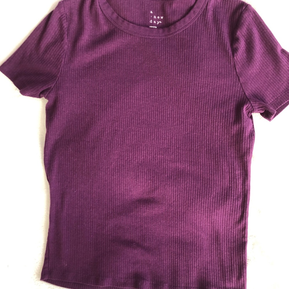 Target M slim fit ribbed tee